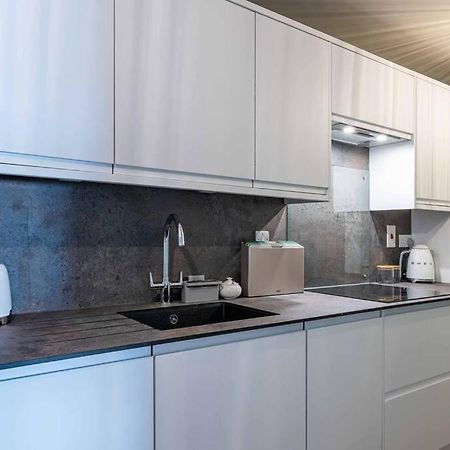 Modern, Relaxing 1 Bed Apartment Бат Екстер'єр фото